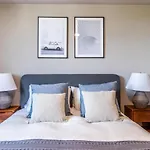 Luxury And Bright 2Bdr And 2Bth 4 Guests In Hollywood